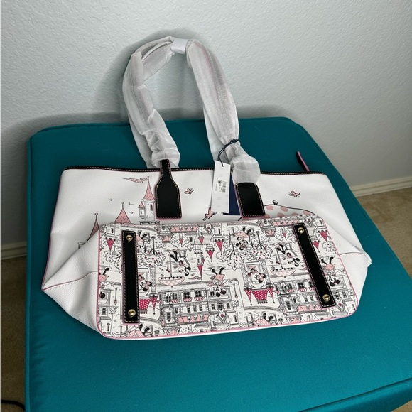 Dooney & Bourke Disney purse. Brand new. - Picture 4 of 4
